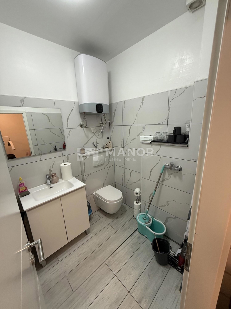 Commerciale Grbci, Rijeka, 20m2