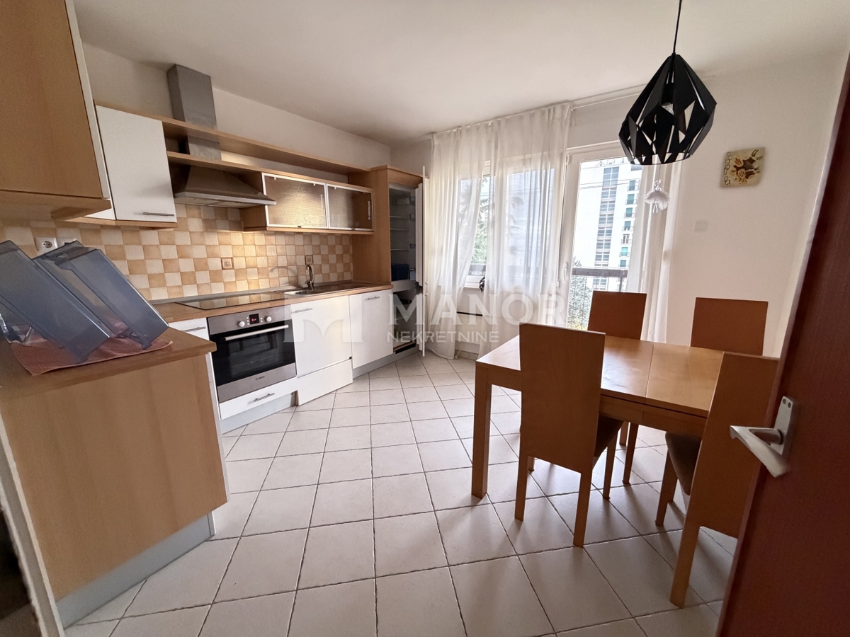 Appartamento Zamet, Rijeka, 56m2