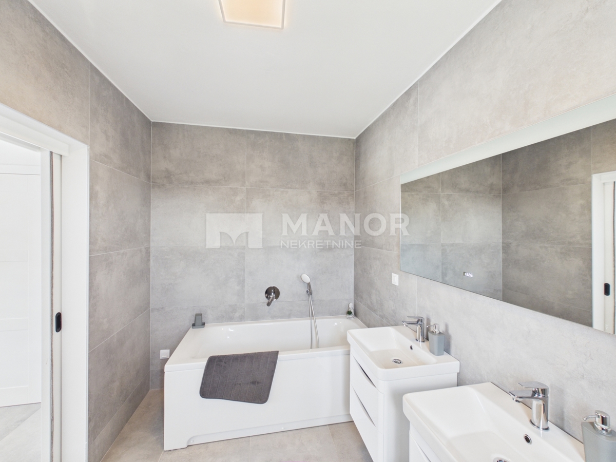 Casa Žgaljići, Krk, 1m2