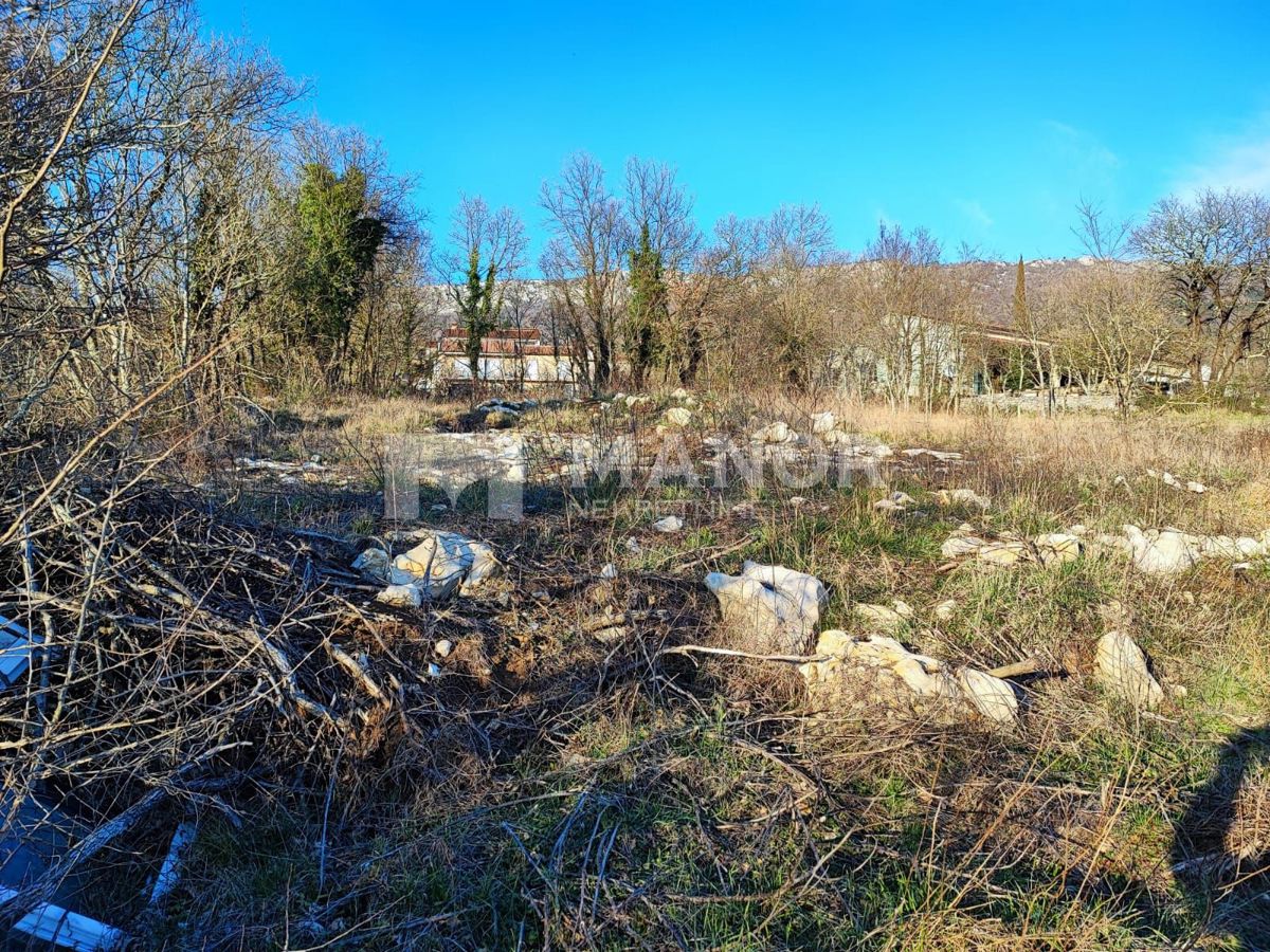 Buzet, 1.124m2