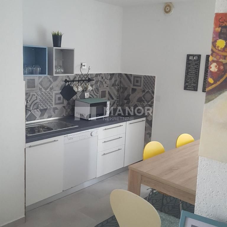 Casa Malinska, Malinska-Dubašnica, 400m2