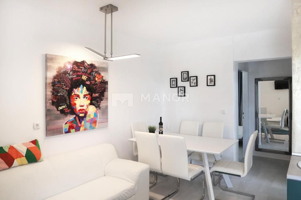 Casa Malinska, Malinska-Dubašnica, 400m2