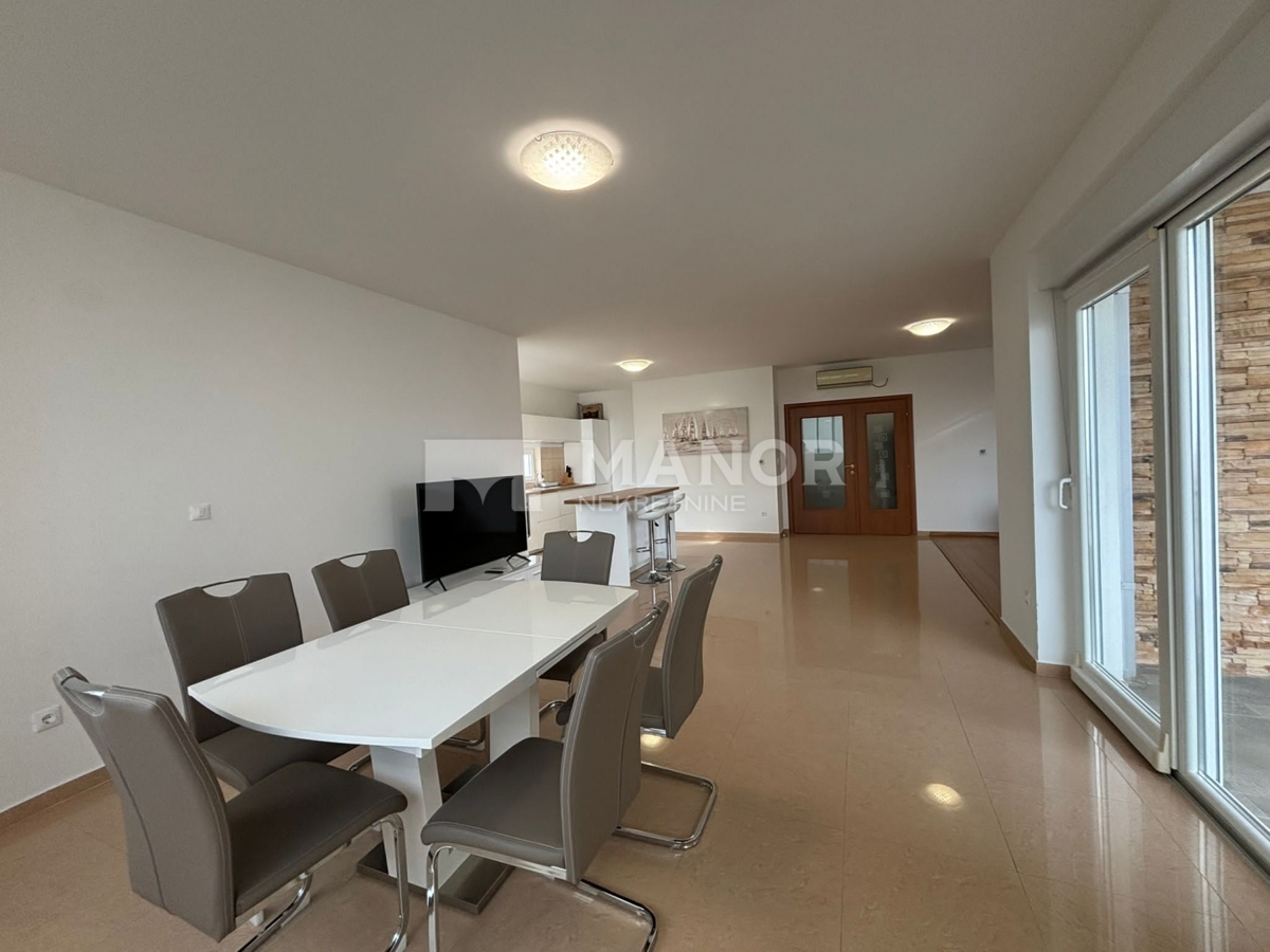 Appartamento Ičići, Opatija - Okolica, 130m2
