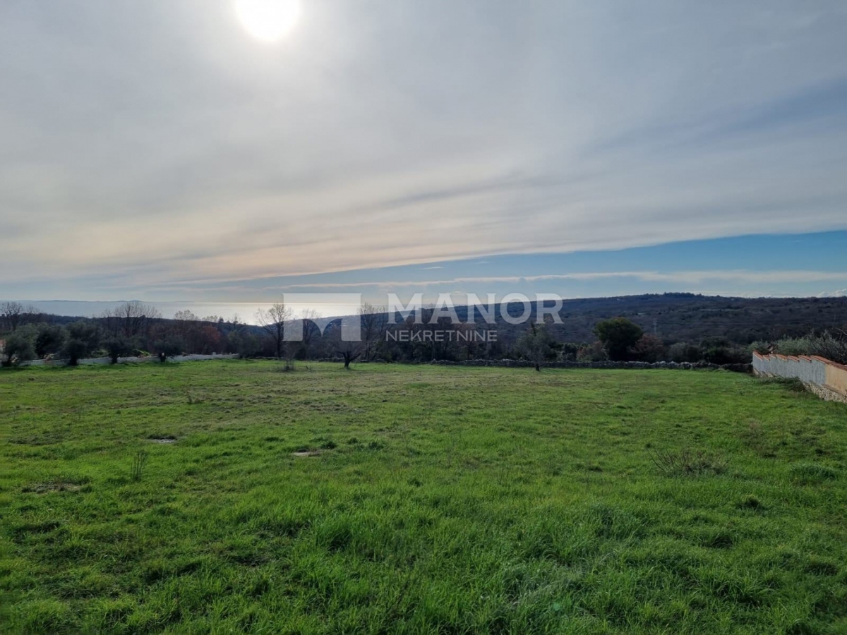 Terreno edificabile Peruški, Marčana, 3.800m2