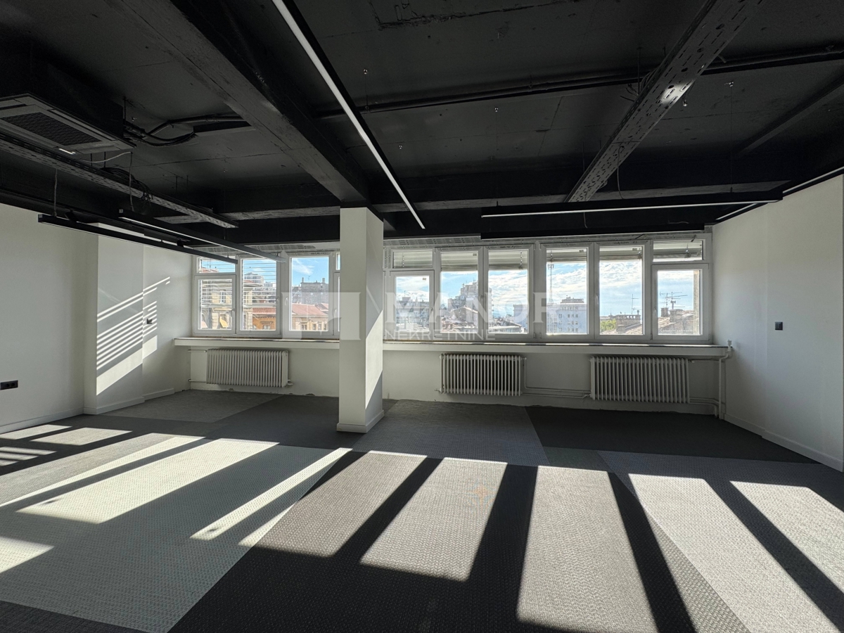 Commerciale Centar, Rijeka, 145m2