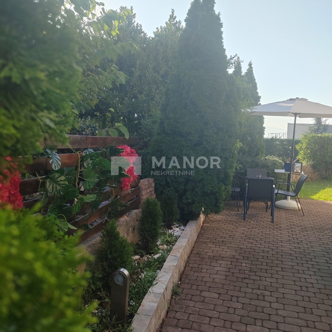 Appartamento Malinska, Malinska-Dubašnica, 74m2