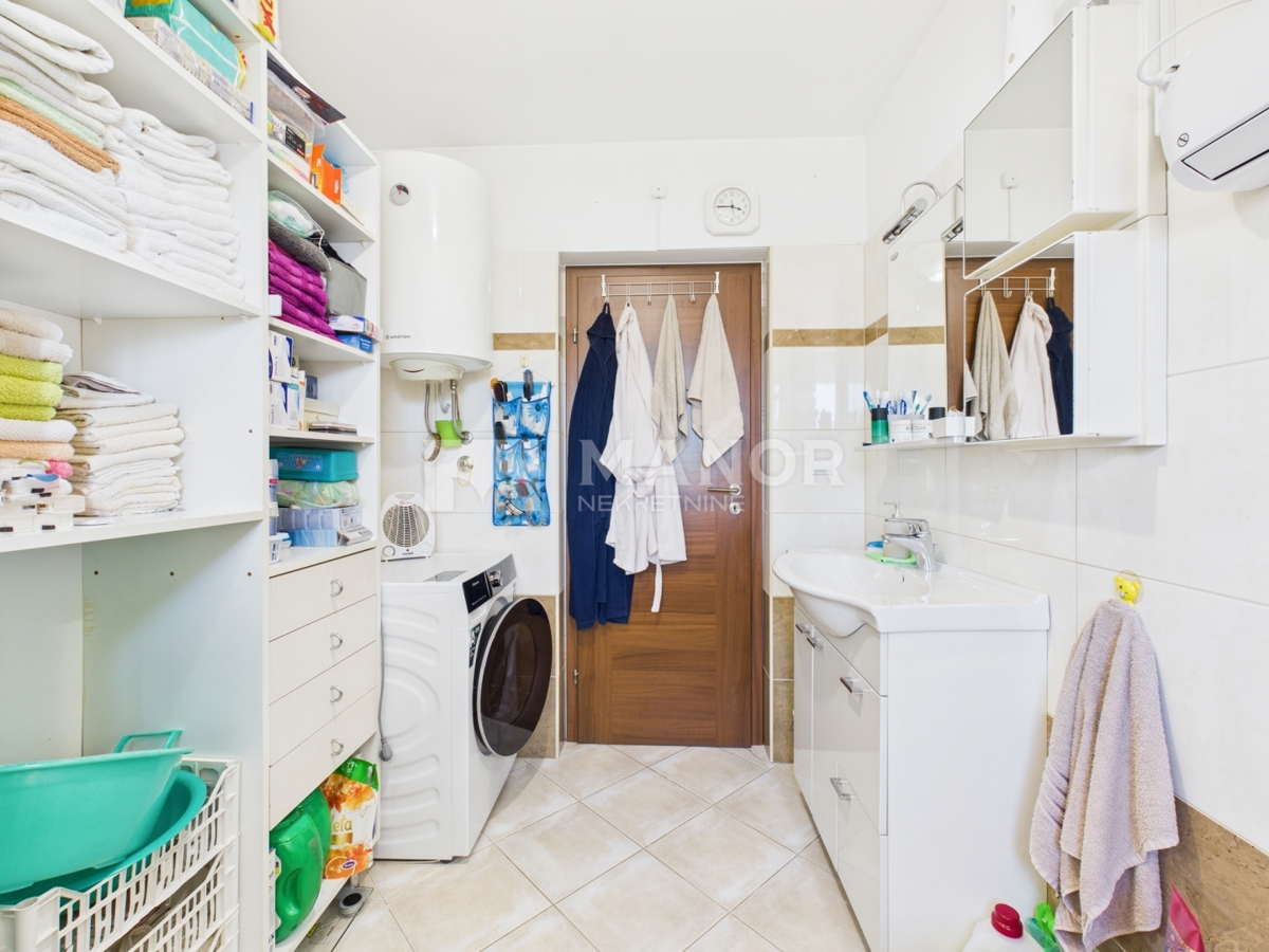 Appartamento Sroki, Viškovo, 85m2