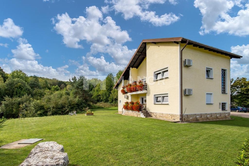 Casa Grabovac, Rakovica, 352m2