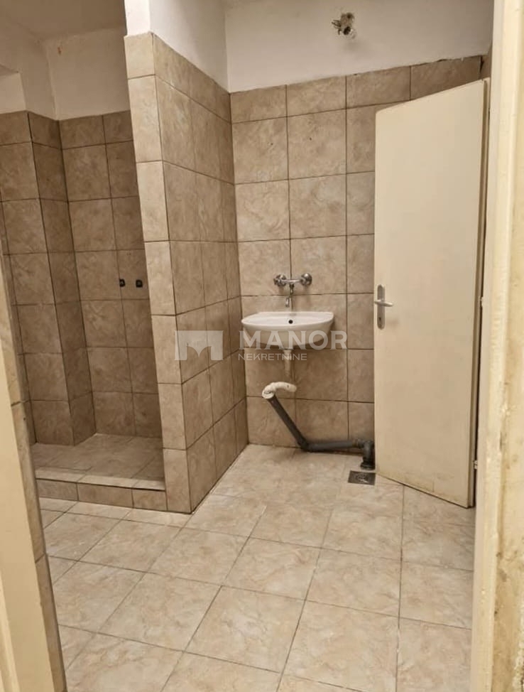 Commerciale Kantrida, Rijeka, 177m2