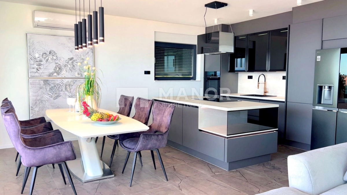 Appartamento Ičići, Opatija - Okolica, 100m2