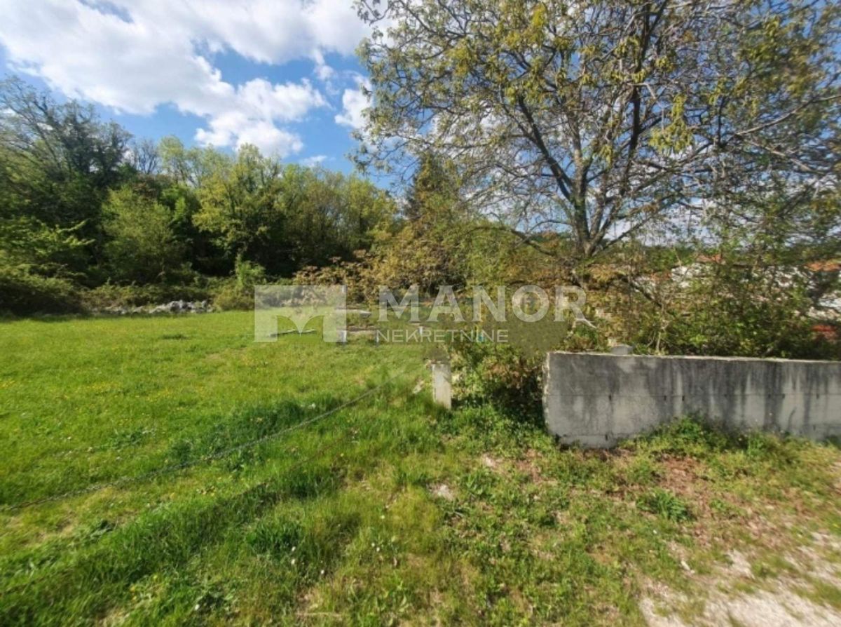 Mihotići, Matulji, 1.100m2