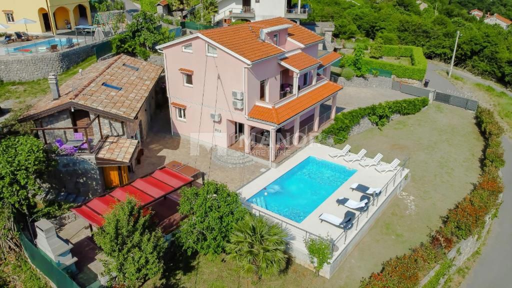 Casa Ičići, Opatija - Okolica, 462m2