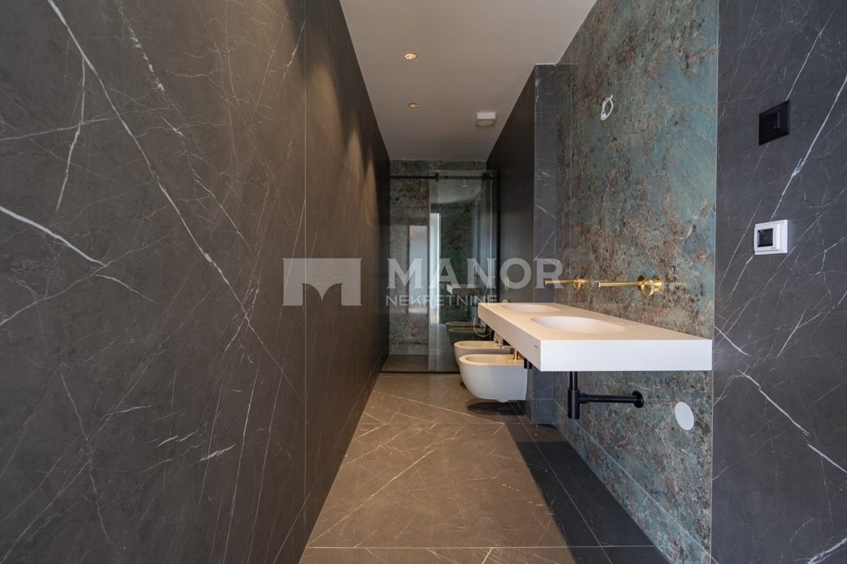 Appartamento Opatija - Centar, Opatija, 200m2