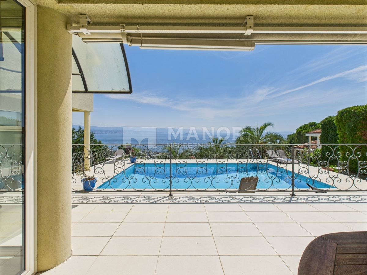 Opatija, Ičići - Appartamento con 3 camere da letto, terrazza e piscina