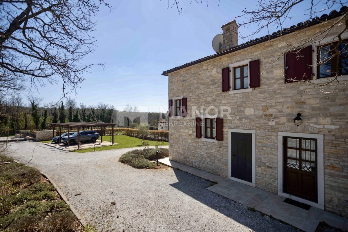 Istria, Sv. Lovreč - Villa in pietra autentica istriana