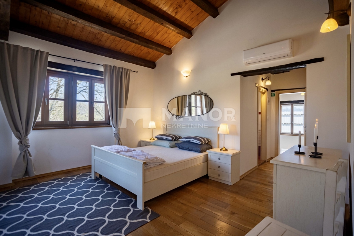 Istria, Sv. Lovreč - Villa in pietra autentica istriana