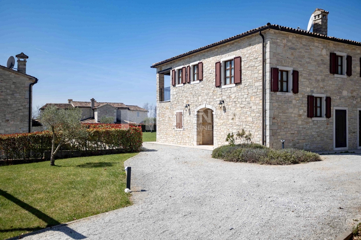 Istria, Sv. Lovreč - Villa in pietra autentica istriana