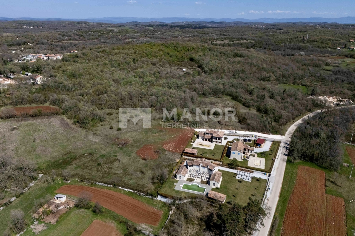 Istria, Sv. Lovreč - Villa in pietra autentica istriana