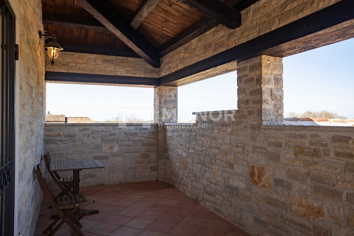 Istria, Sv. Lovreč - Villa in pietra autentica istriana