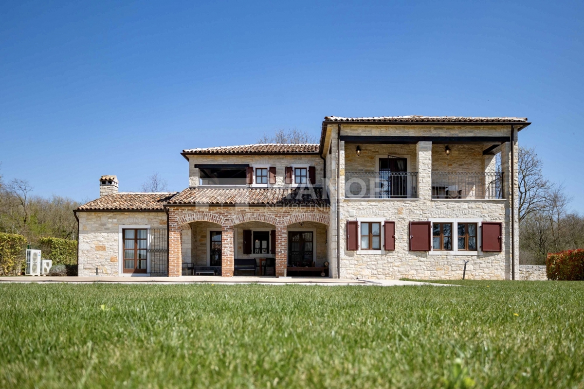 Istria, Sv. Lovreč - Villa in pietra autentica istriana