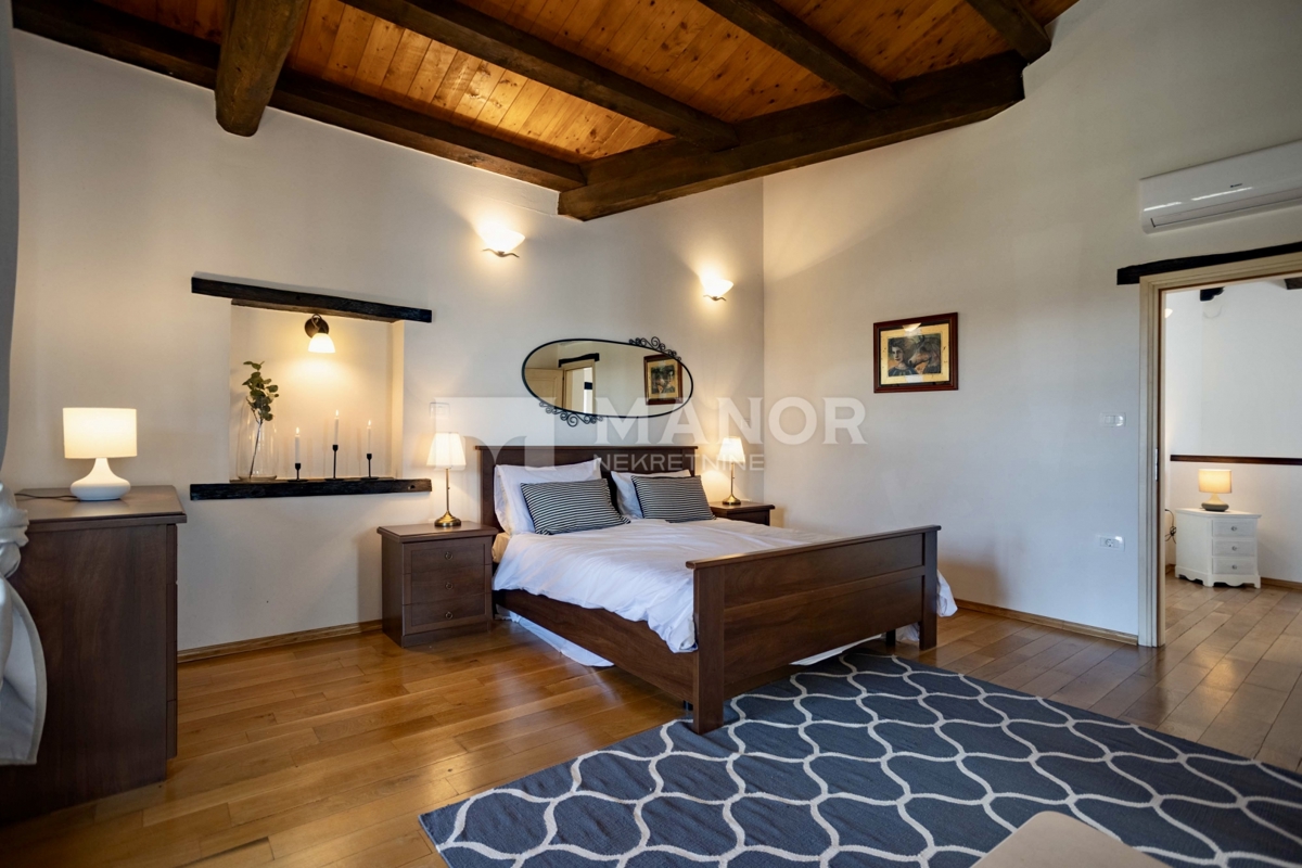 Istria, Sv. Lovreč - Villa in pietra autentica istriana
