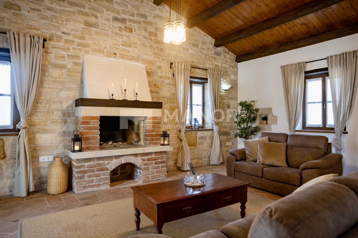 Istria, Sv. Lovreč - Villa in pietra autentica istriana