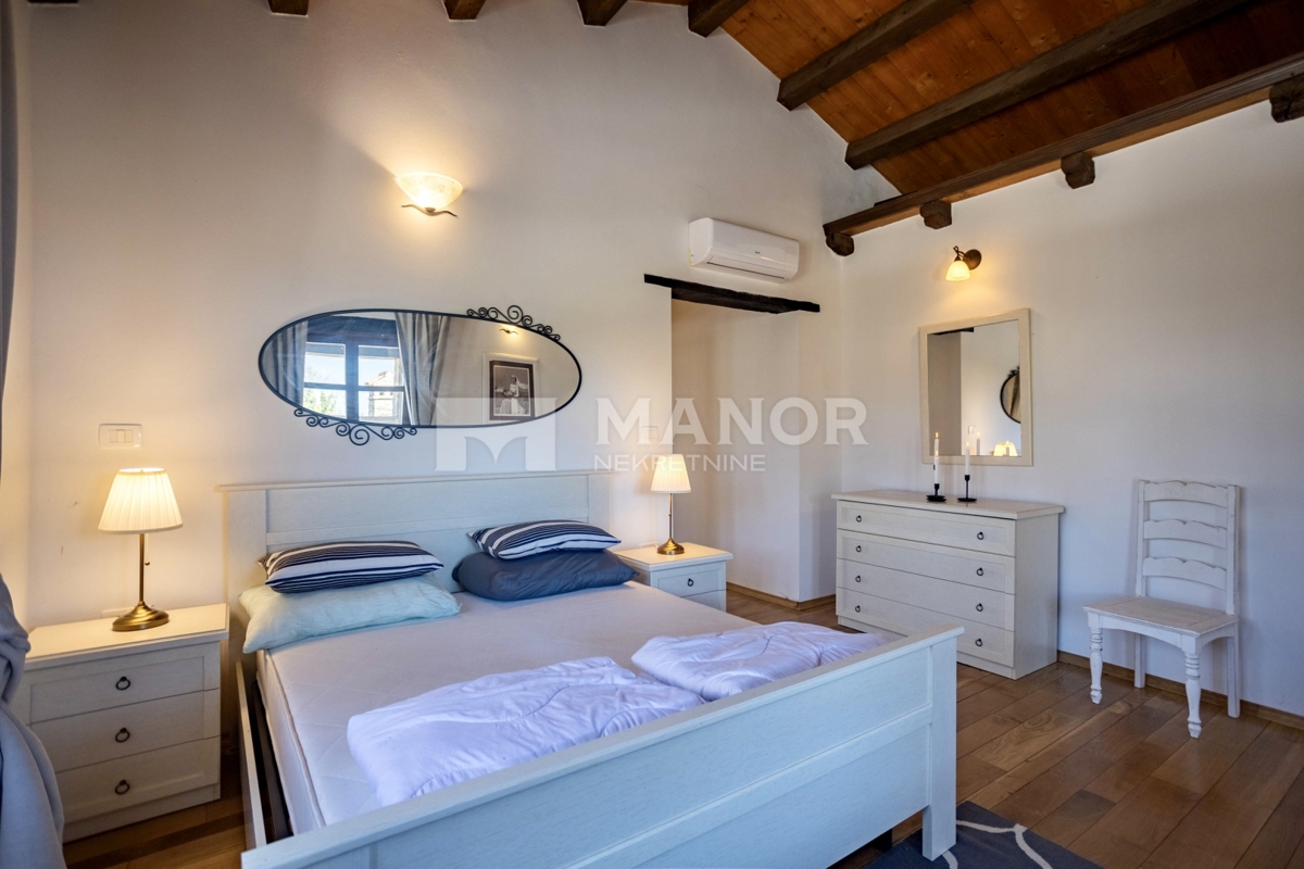 Istria, Sv. Lovreč - Villa in pietra autentica istriana