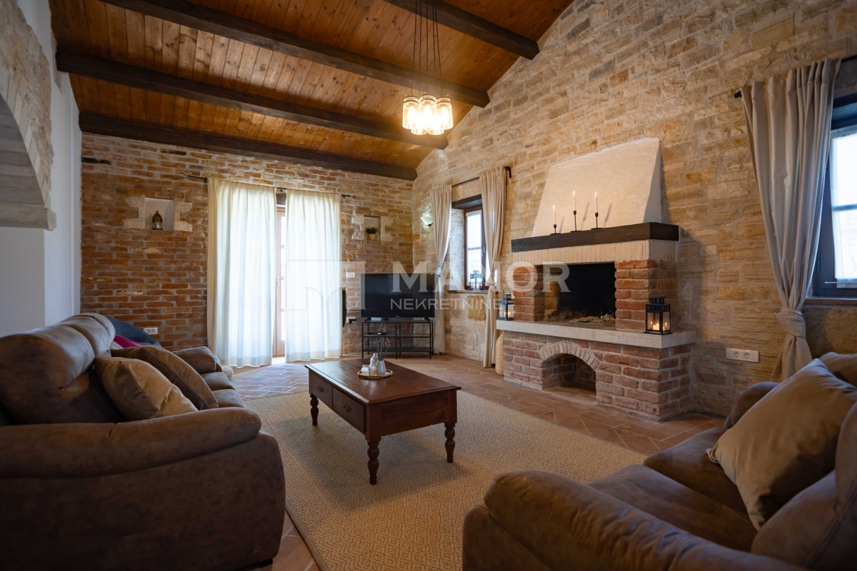 Istria, Sv. Lovreč - Villa in pietra autentica istriana