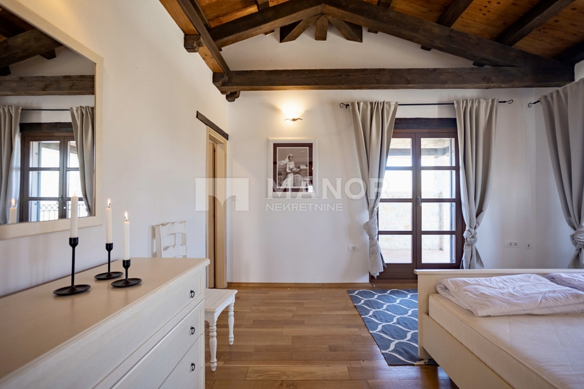Istria, Sv. Lovreč - Villa in pietra autentica istriana