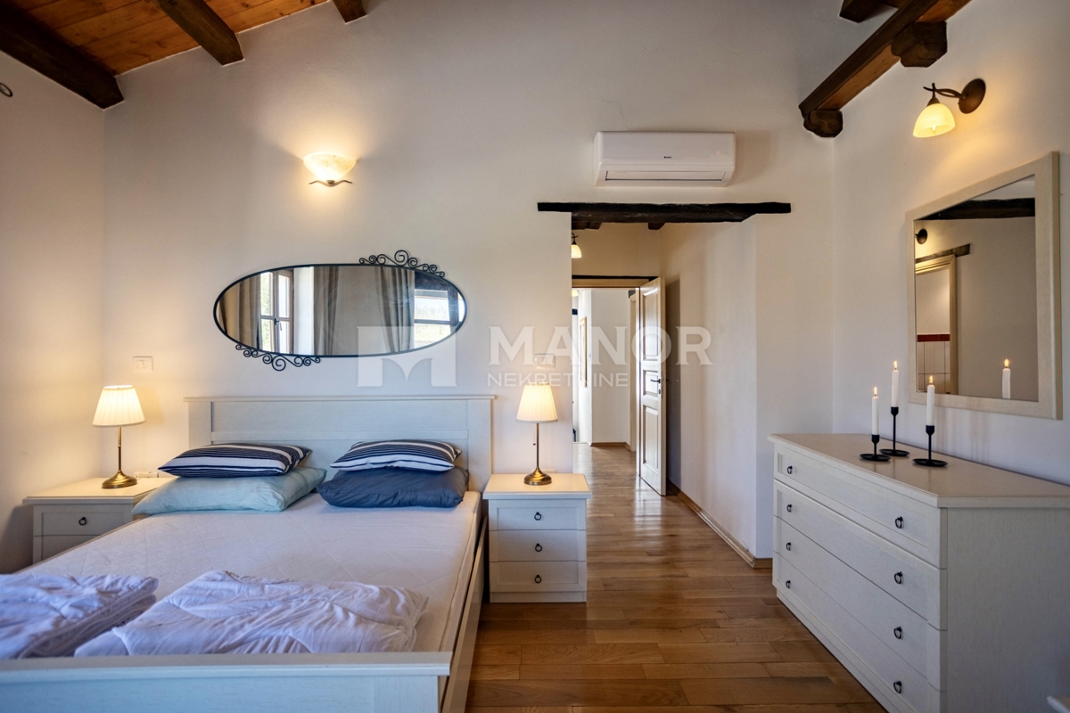 Istria, Sv. Lovreč - Villa in pietra autentica istriana