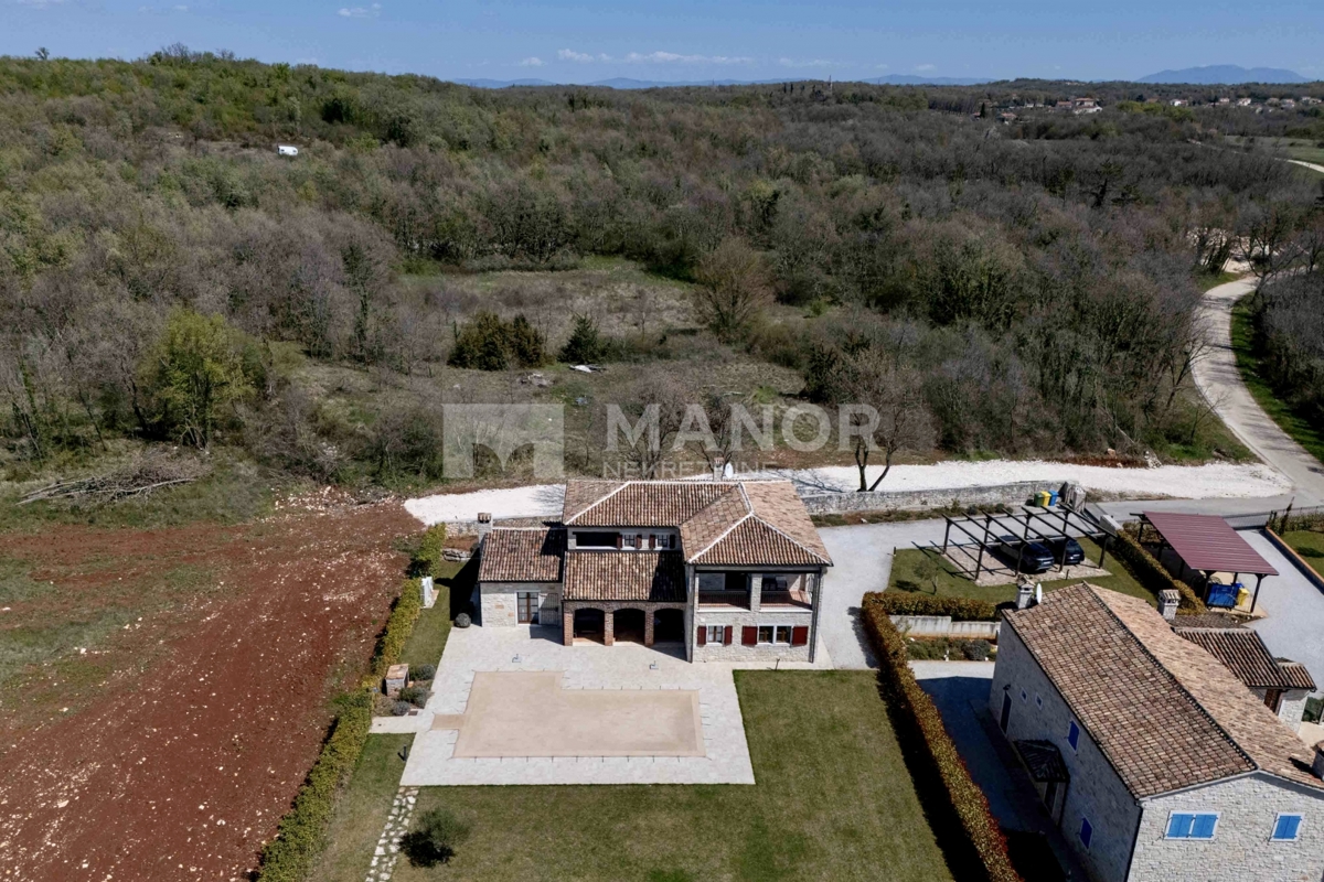 Istria, Sv. Lovreč - Villa in pietra autentica istriana