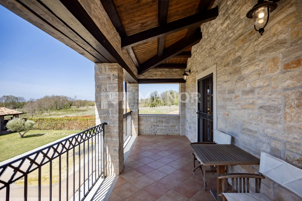 Istria, Sv. Lovreč - Villa in pietra autentica istriana
