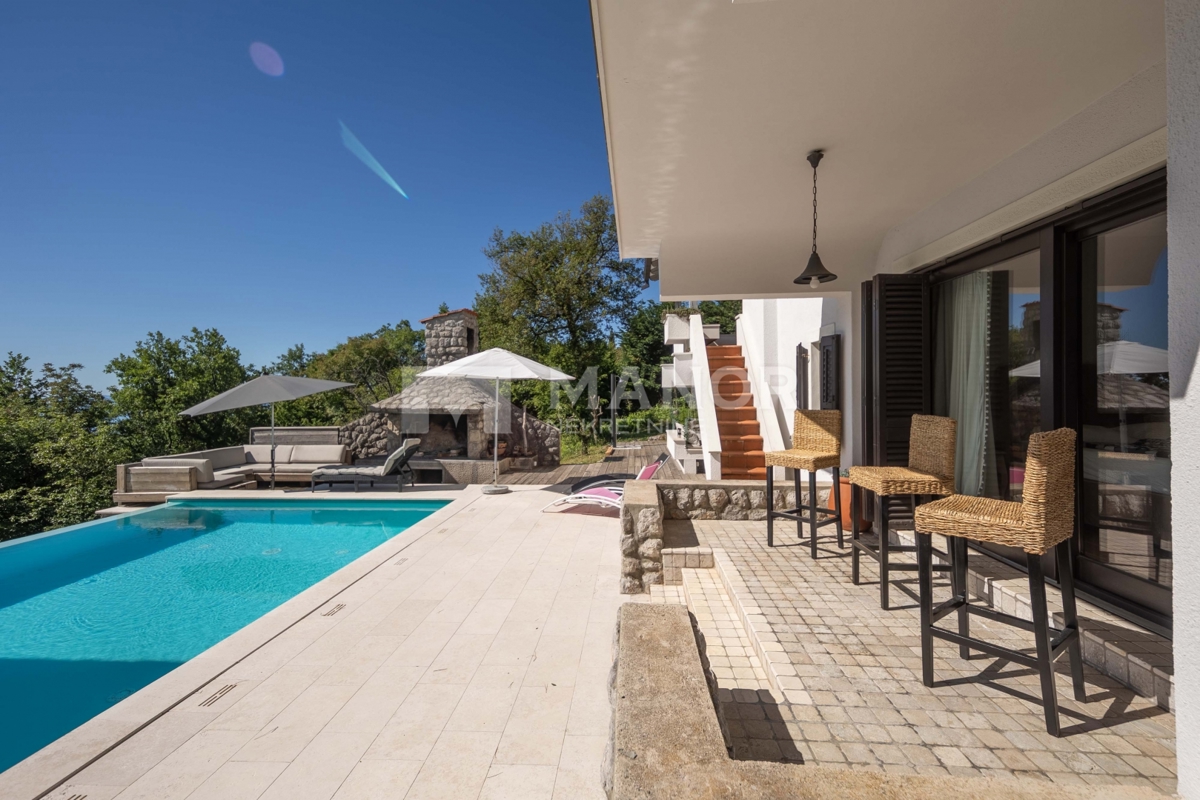 OPATIJA, VEPRINAC – Bella villa con piscina infinity e vista panoramica sul Quarnaro