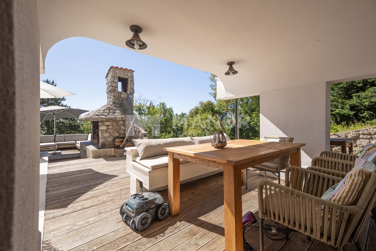 OPATIJA, VEPRINAC – Bella villa con piscina infinity e vista panoramica sul Quarnaro