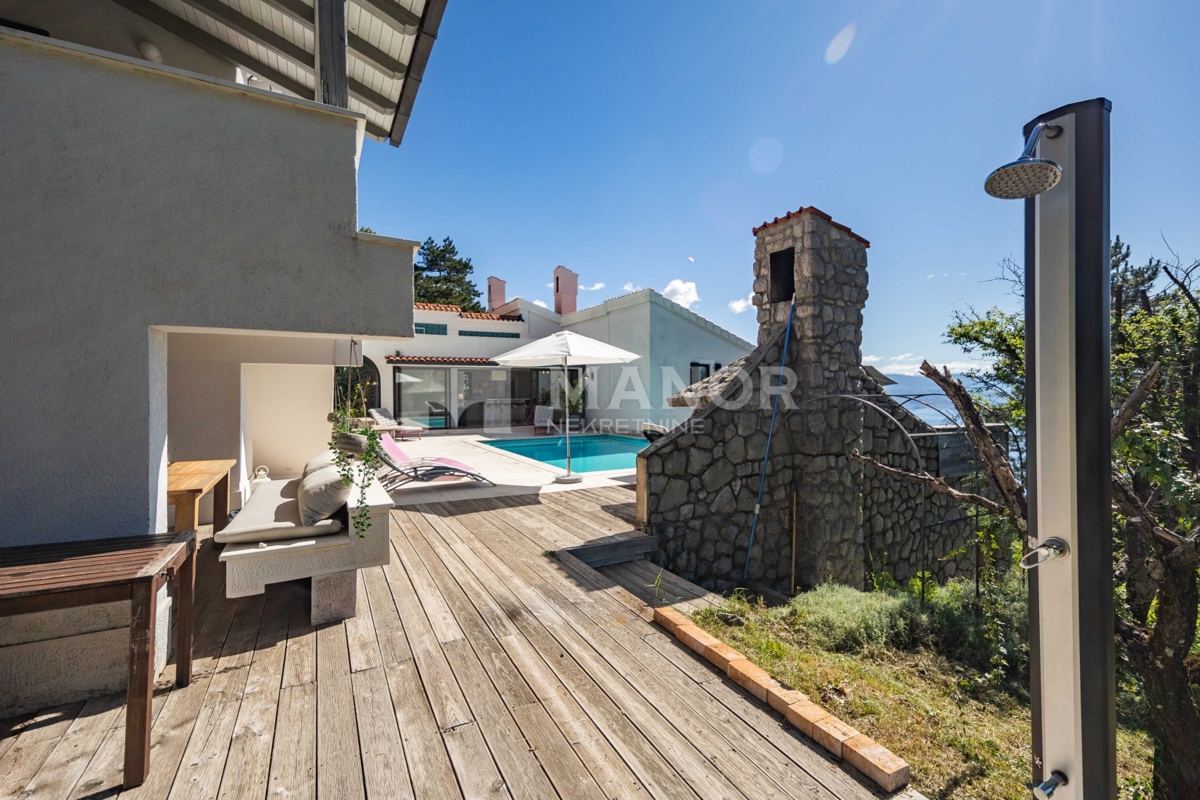 OPATIJA, VEPRINAC – Bella villa con piscina infinity e vista panoramica sul Quarnaro