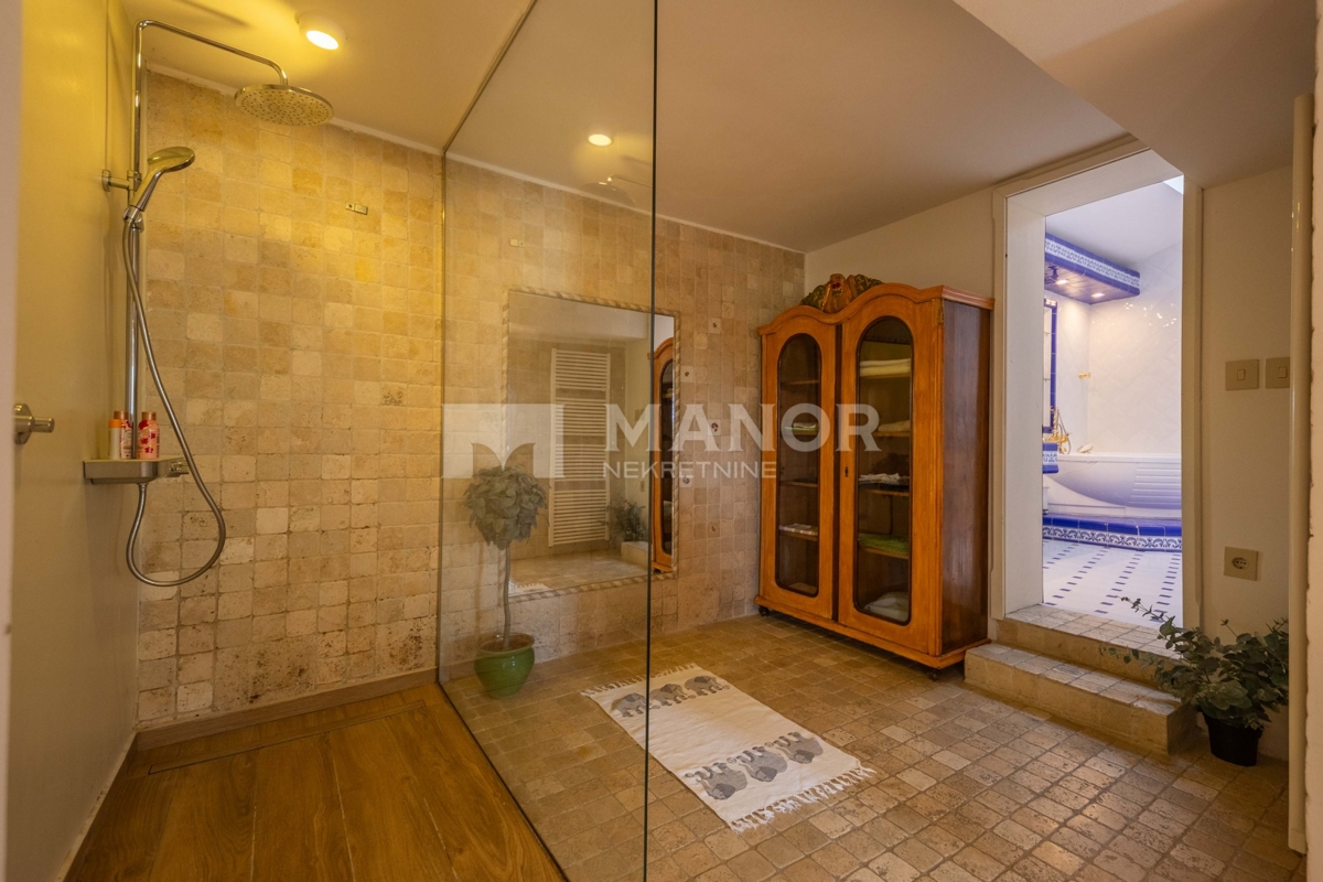 OPATIJA, VEPRINAC – Bella villa con piscina infinity e vista panoramica sul Quarnaro