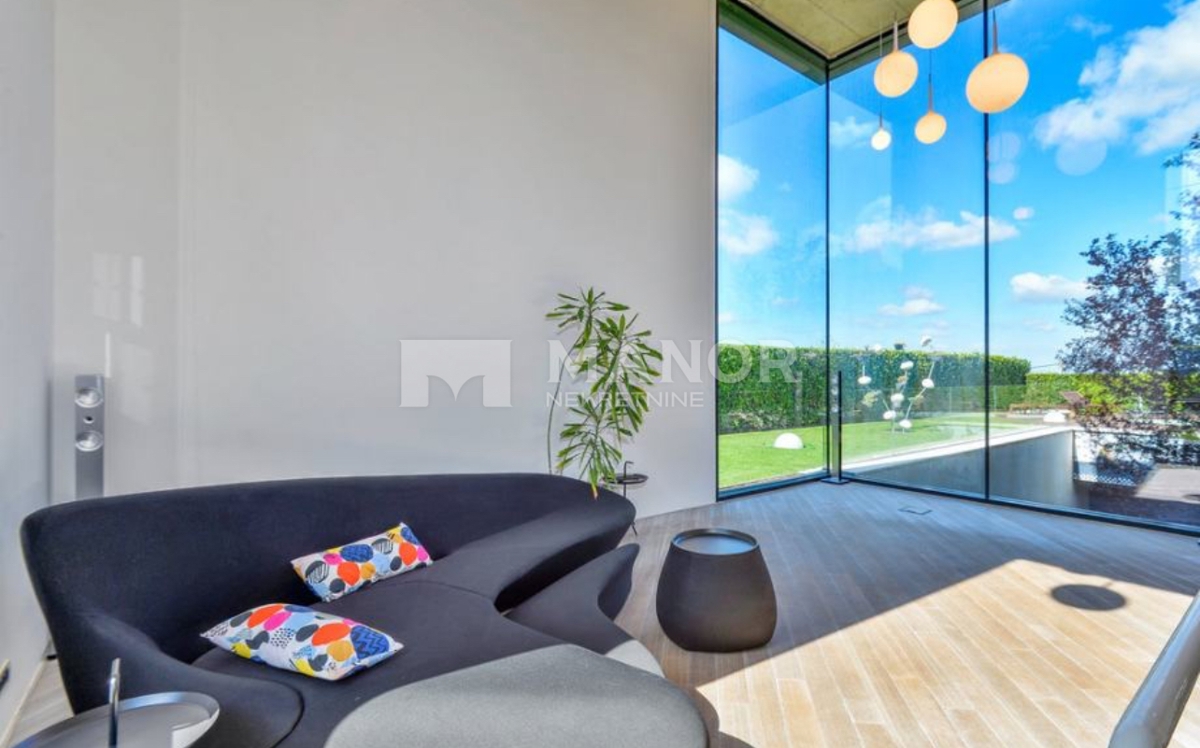 Casa Kloštar Ivanić, 273m2