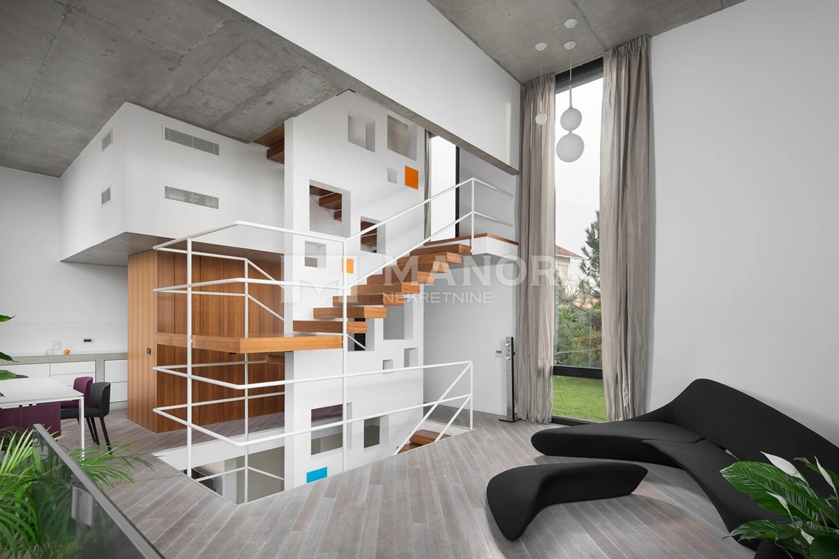 Casa Kloštar Ivanić, 273m2