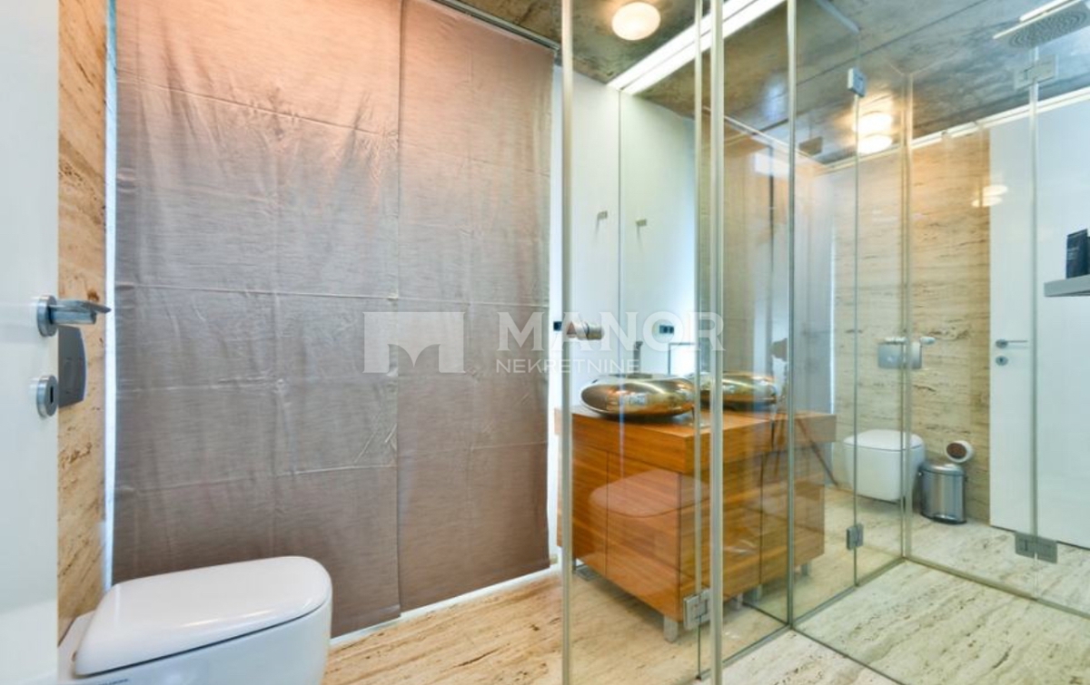 Casa Kloštar Ivanić, 273m2