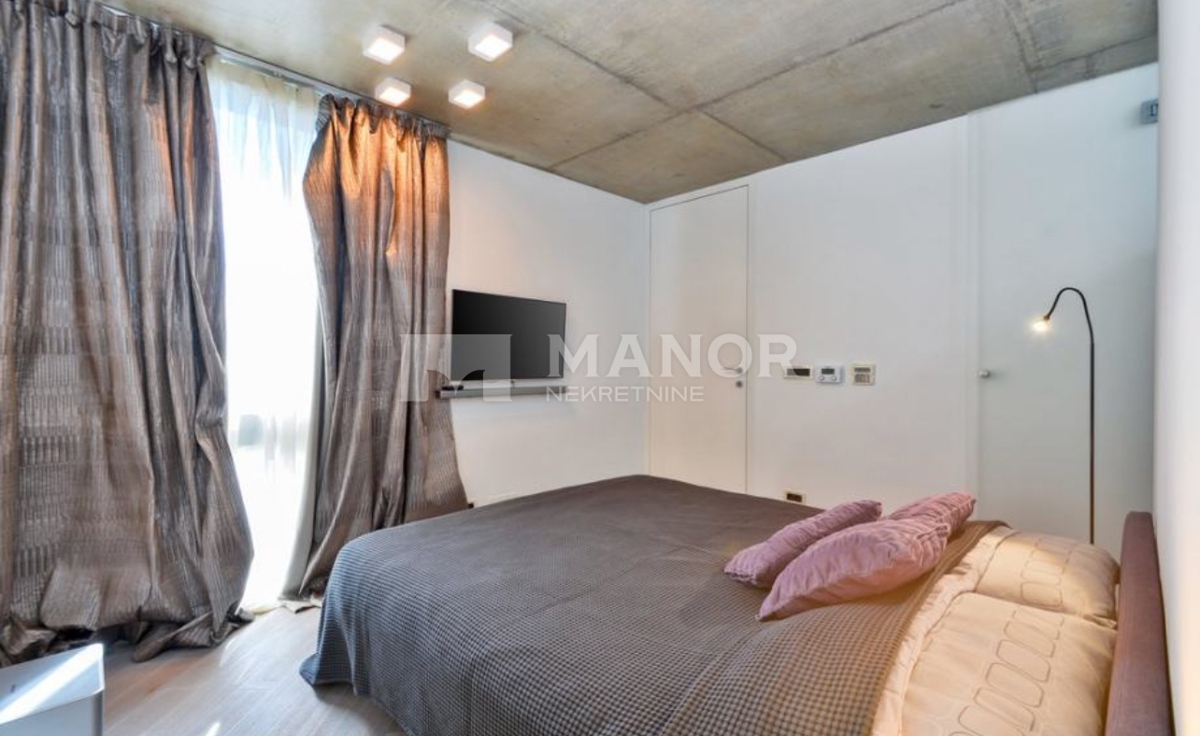 Casa Kloštar Ivanić, 273m2