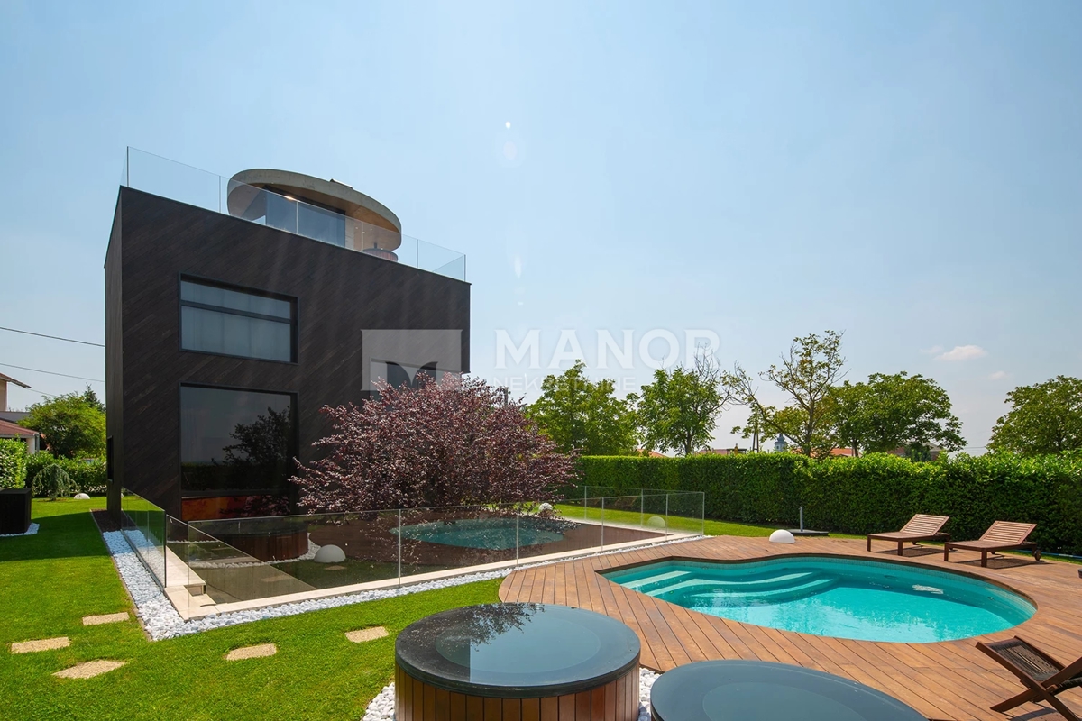 Casa Kloštar Ivanić, 273m2