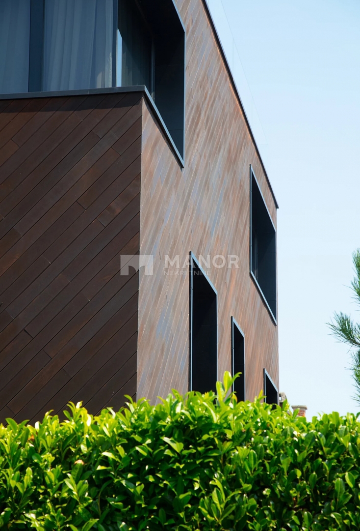 Casa Kloštar Ivanić, 273m2