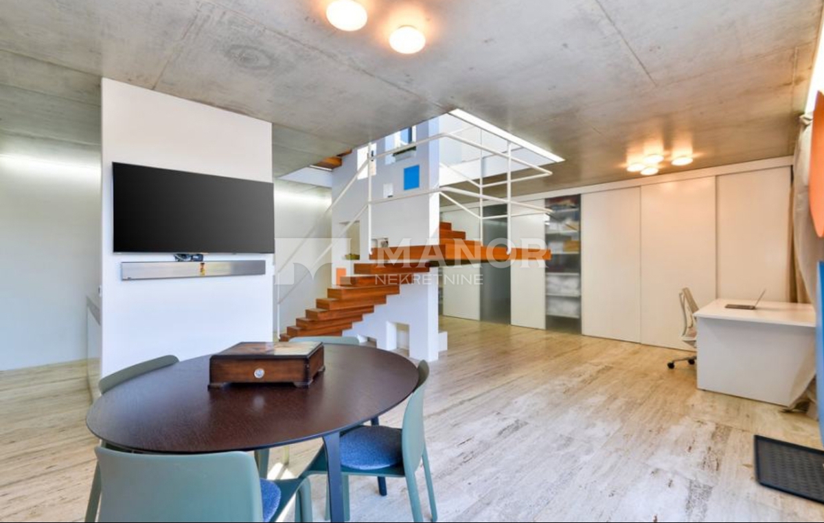 Casa Kloštar Ivanić, 273m2