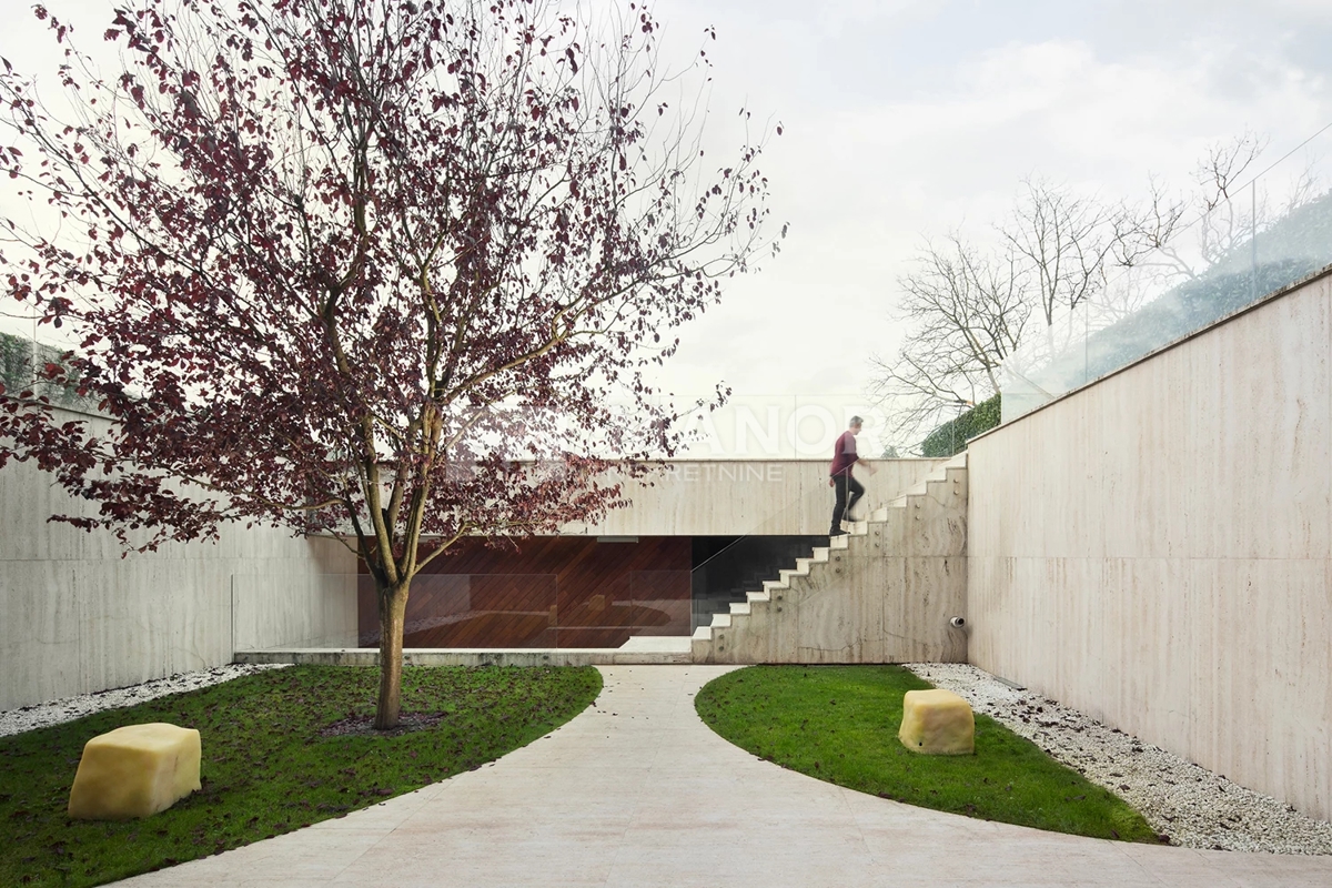 Casa Kloštar Ivanić, 273m2