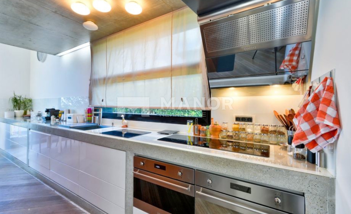 Casa Kloštar Ivanić, 273m2