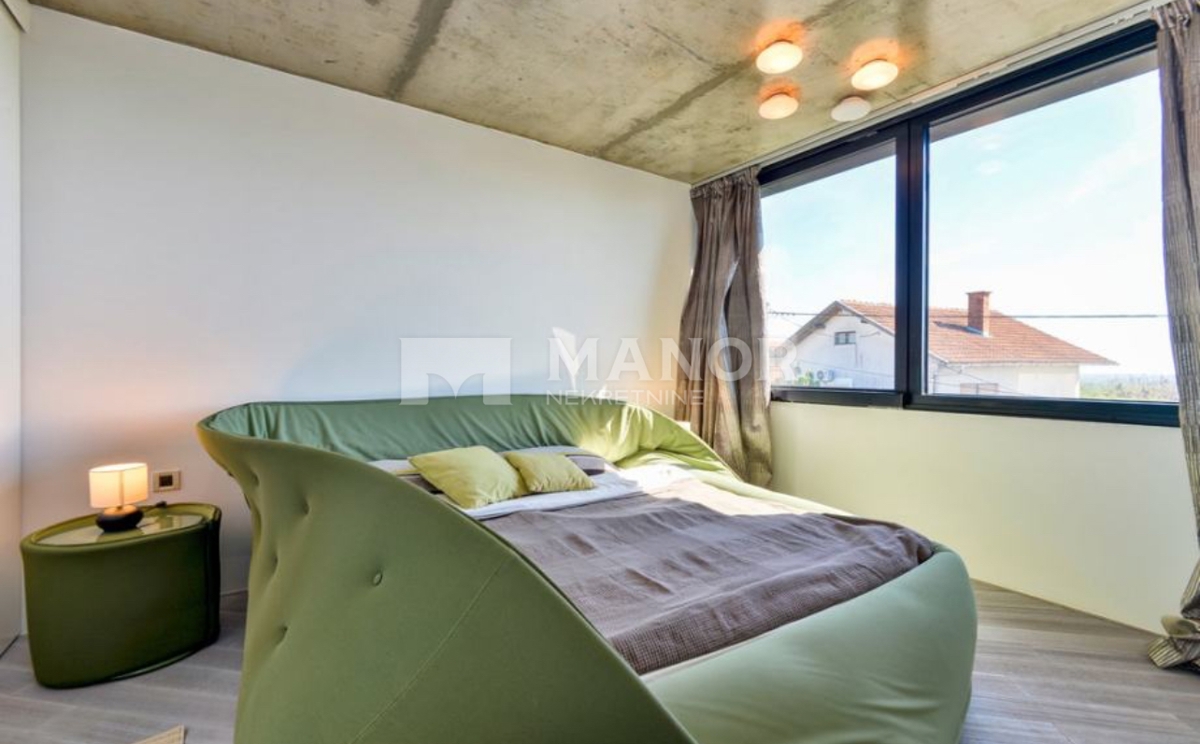 Casa Kloštar Ivanić, 273m2