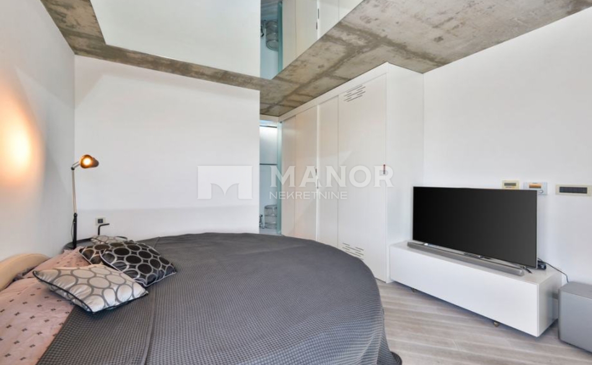 Casa Kloštar Ivanić, 273m2