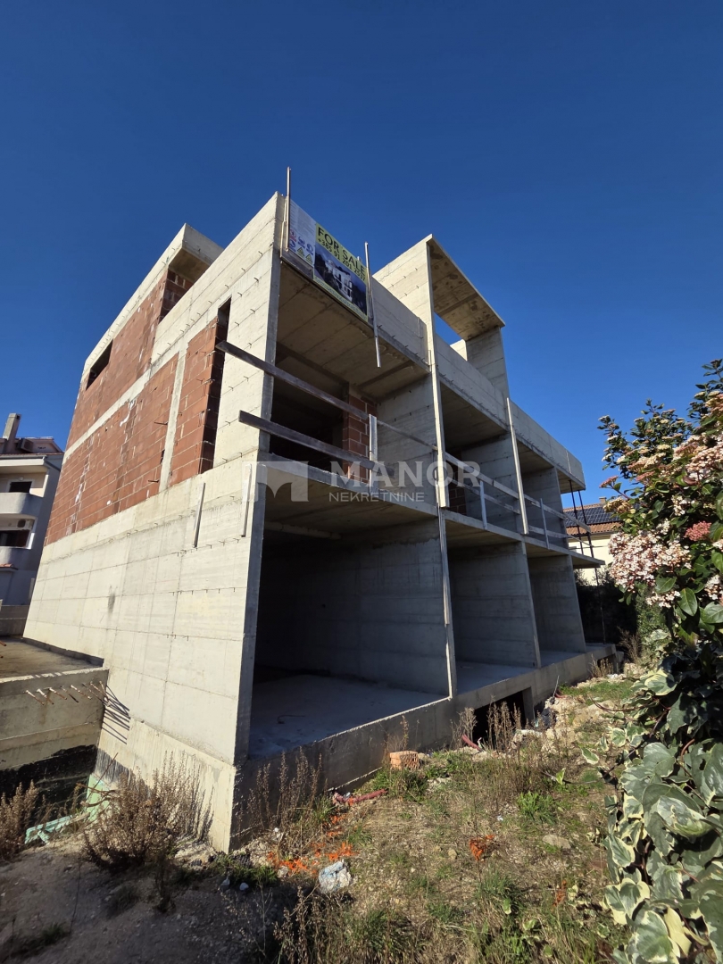 Terreno edificabile Krk, 558m2