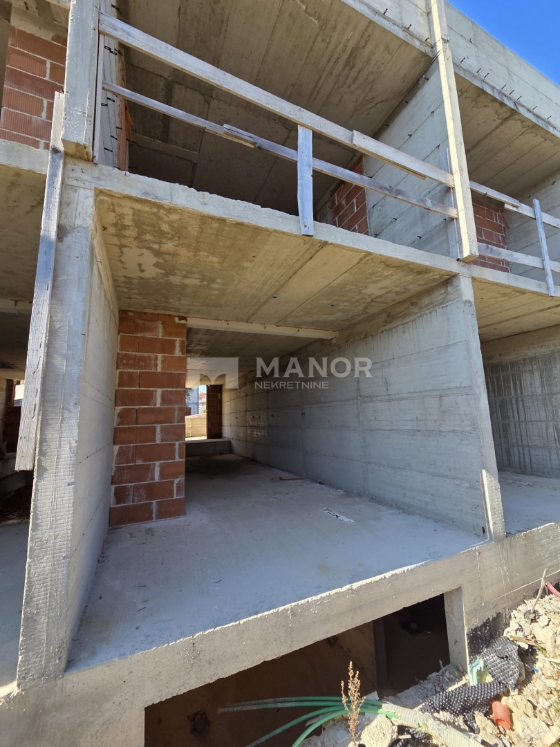 Terreno edificabile Krk, 558m2