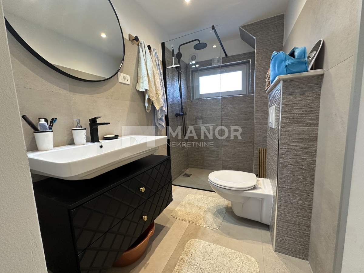 Casa Moravička Sela, Brod Moravice, 250m2